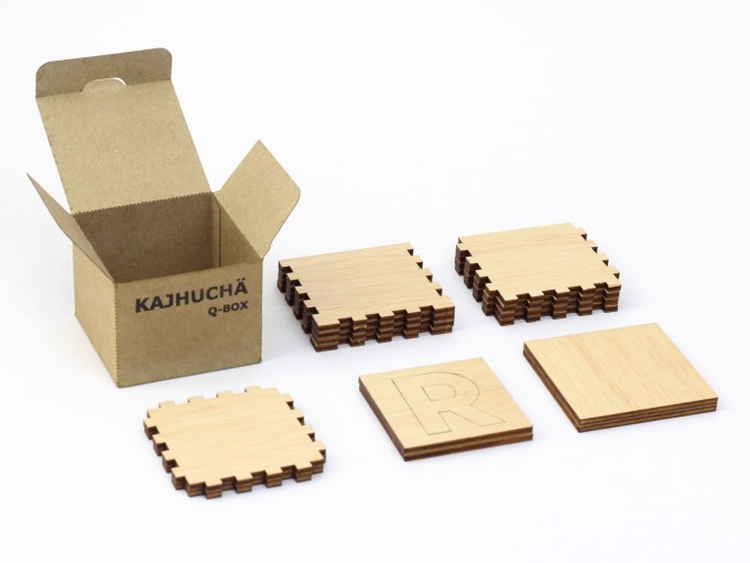 Kajhuchä Q-Box - envase abierto con piezas expuestas