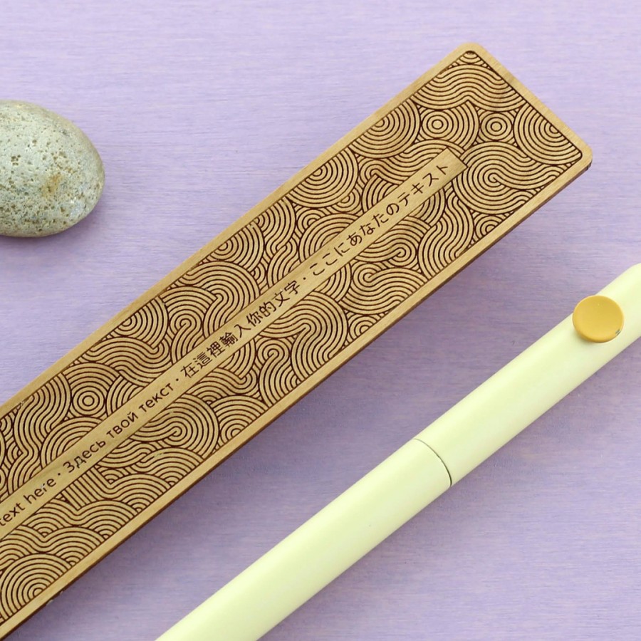 Patrones geométricos y texto